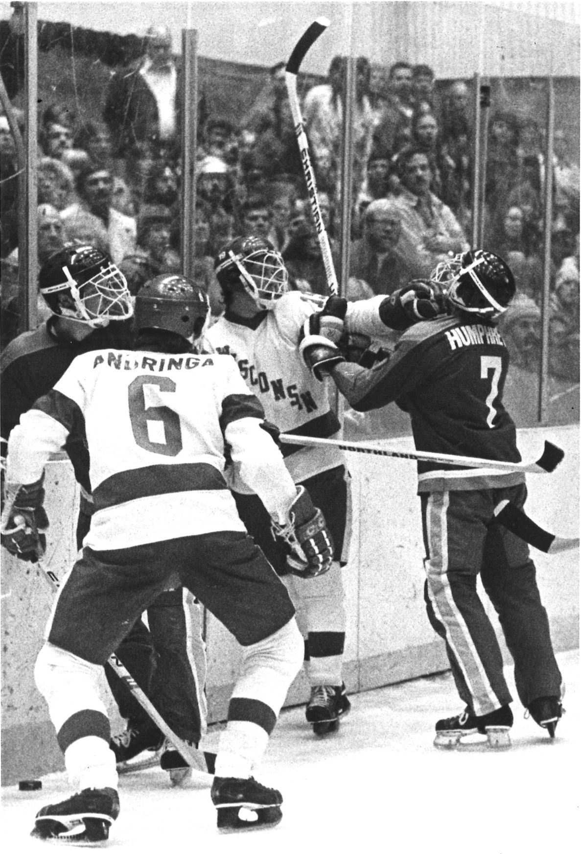 UW hockey vs. Notre Dame Nov. 1980